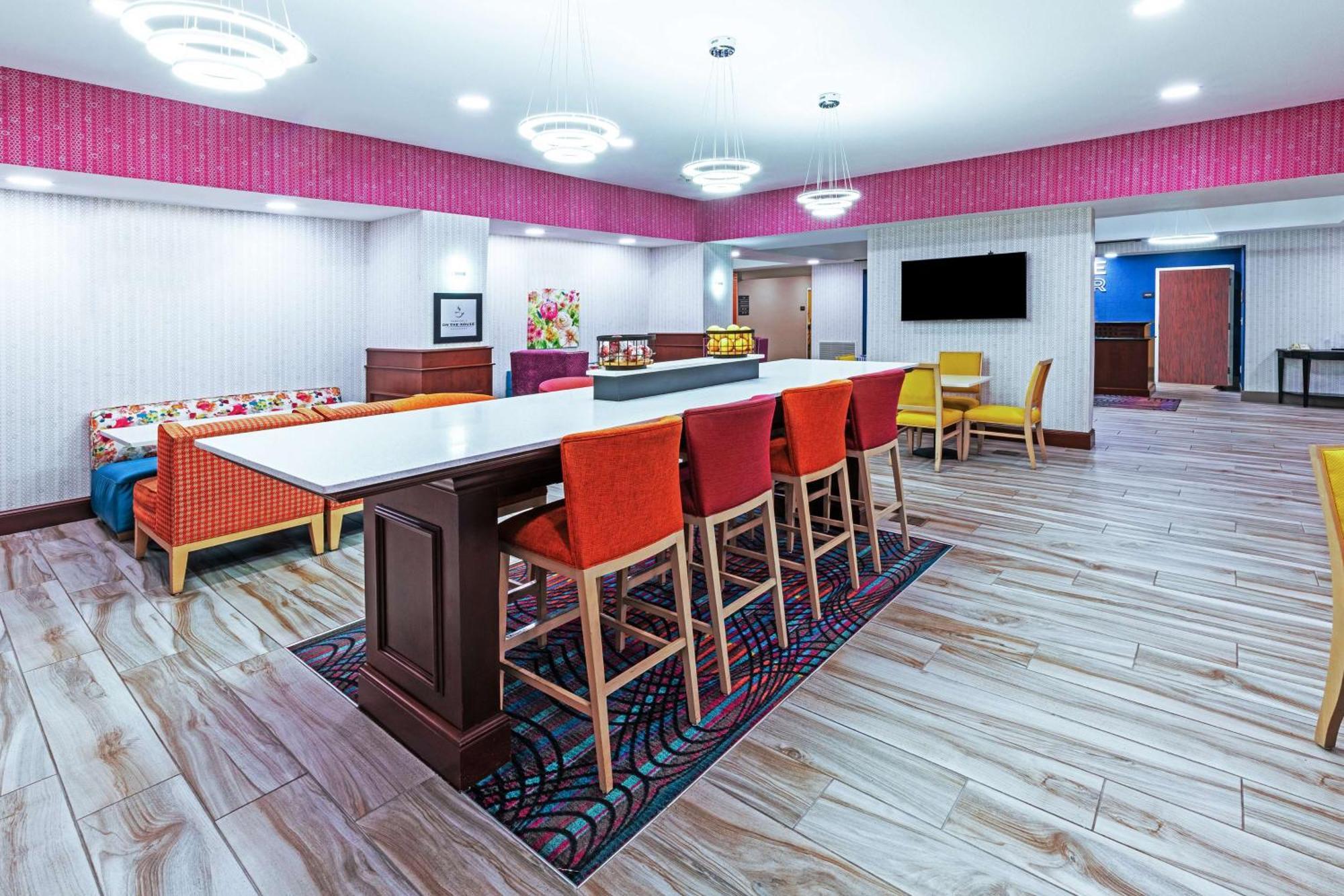 Hampton Inn Miami, Oklahoma Экстерьер фото